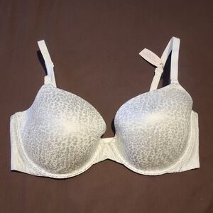Victorias Secret, The Nakeds, Lined Demi Size 36D White And SikverLeopard Print